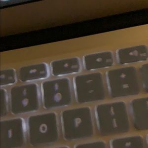 Meet your Posher, Dahlia